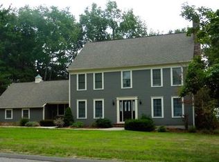 11 Woodsley Rd, Wilbraham, MA 01095