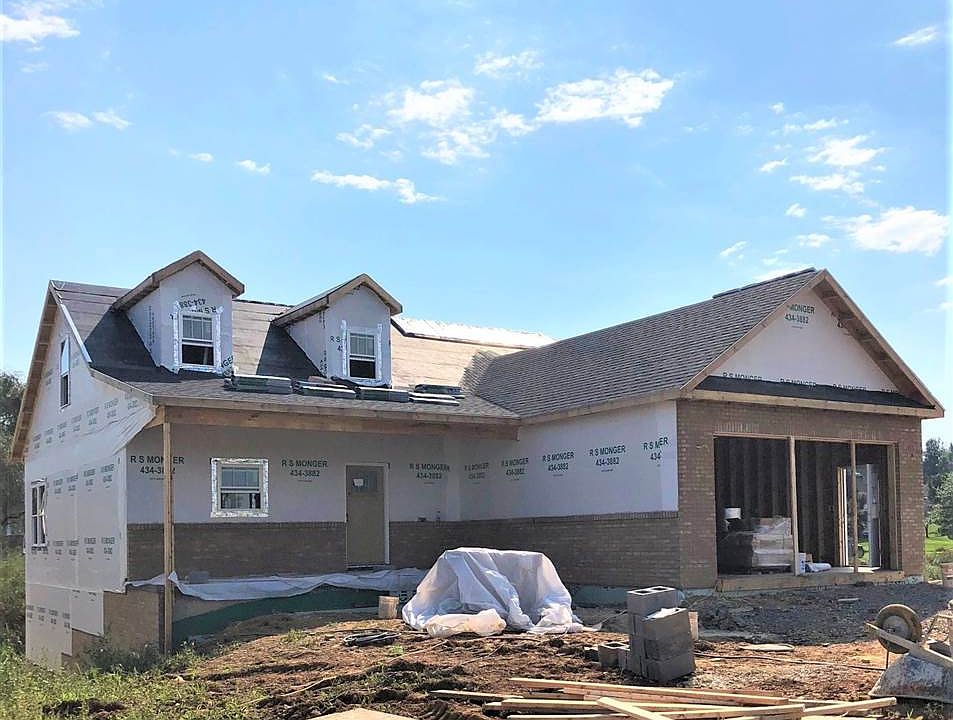 1st image of Rhodes Hill Dr
