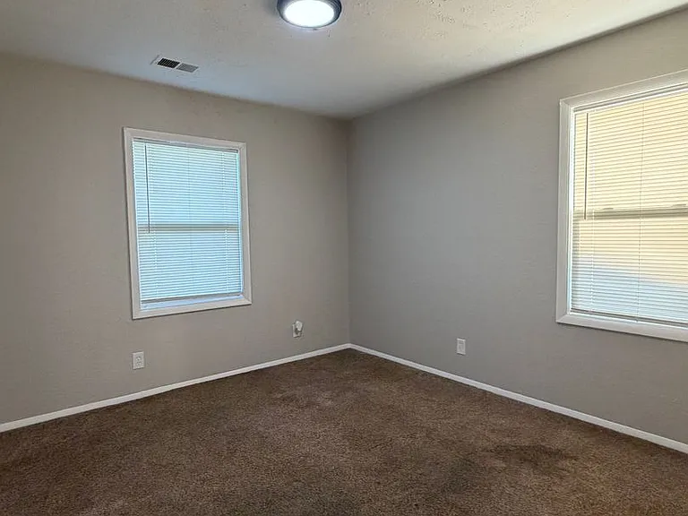 6048 Dickson Rd — Photo 6
