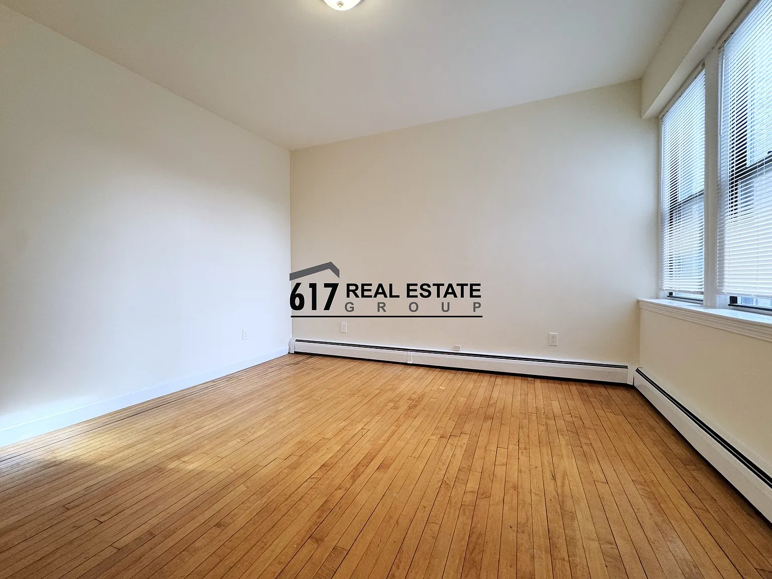 1 bed, 590 sqft, $2,100 — Photo 3