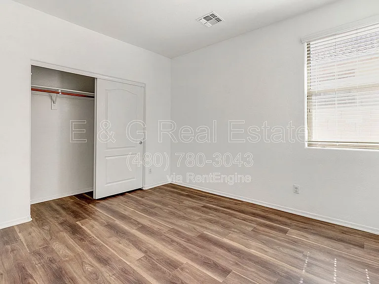 17228 W Elm St — Photo 18
