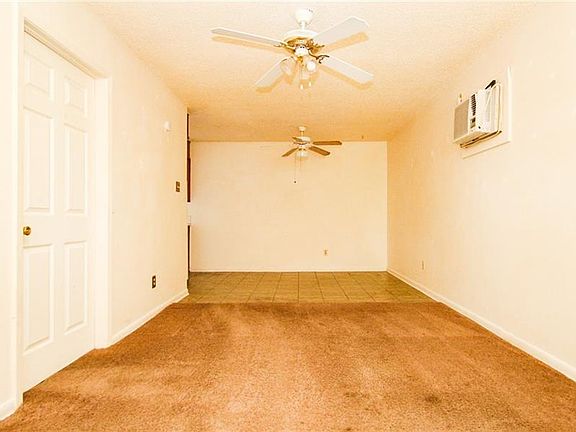 3rd image of 205 W Avenue A