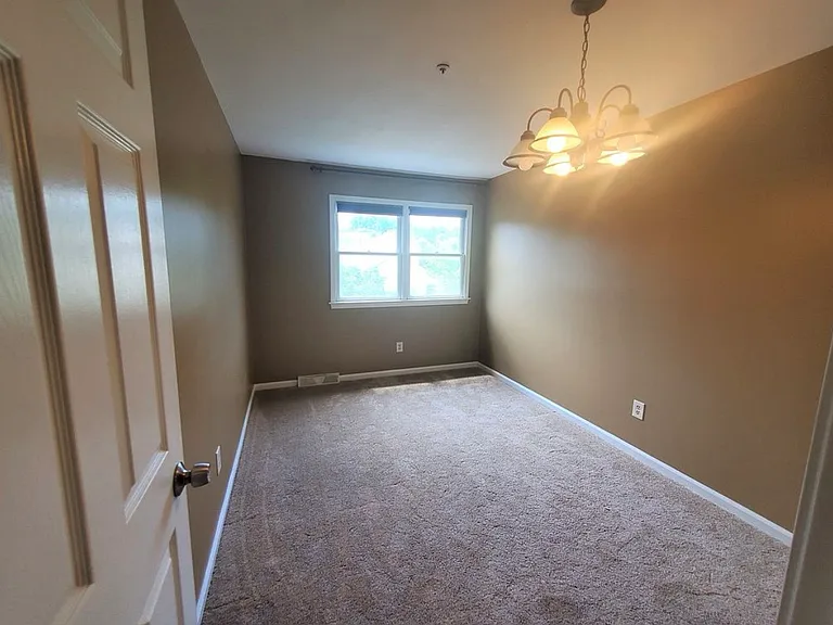 5809 Nobleton Cir — Photo 24