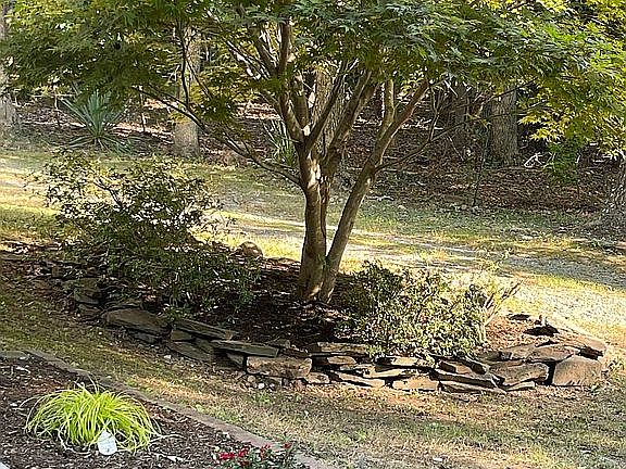 5th image of 792 Highland Lake Rd