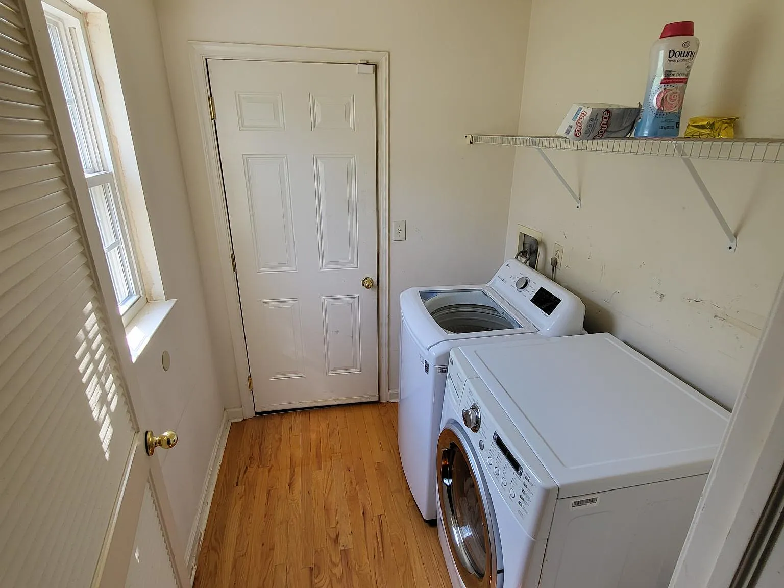 3 bed, 2.5 bath, 1940 sqft, $3,300 — Photo 3