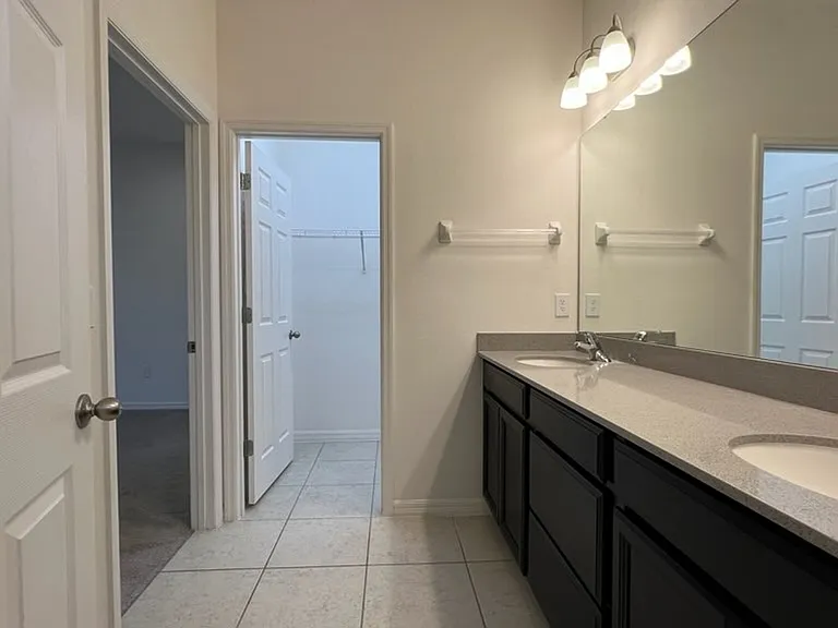 7670 Bowery Dr — Photo 16