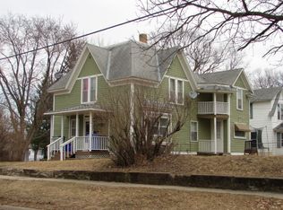 400 6th St, Charles City, IA 50616