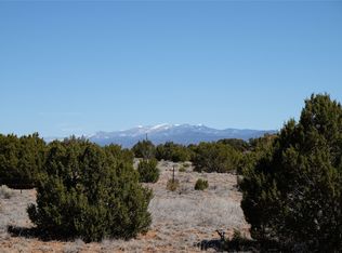 35 Calvin Rd, Santa Fe, NM 87508