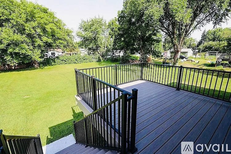 3 bed, 1146 sqft, $2,525 — Photo 2