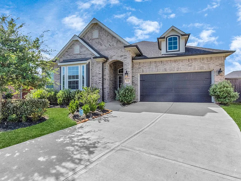 28646 Monarch Cliffs Dr — Photo 3