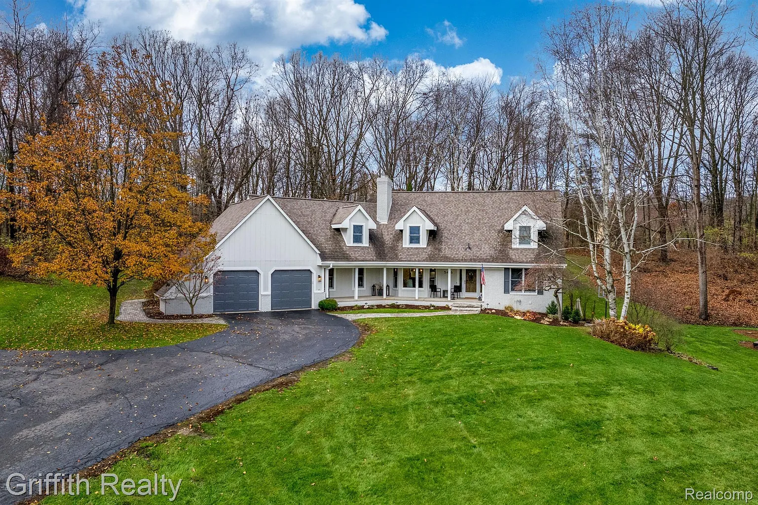 5476 Mystic Lake Dr photo 1