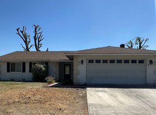 943 W Etiwanda Ave, Rialto, CA 92376