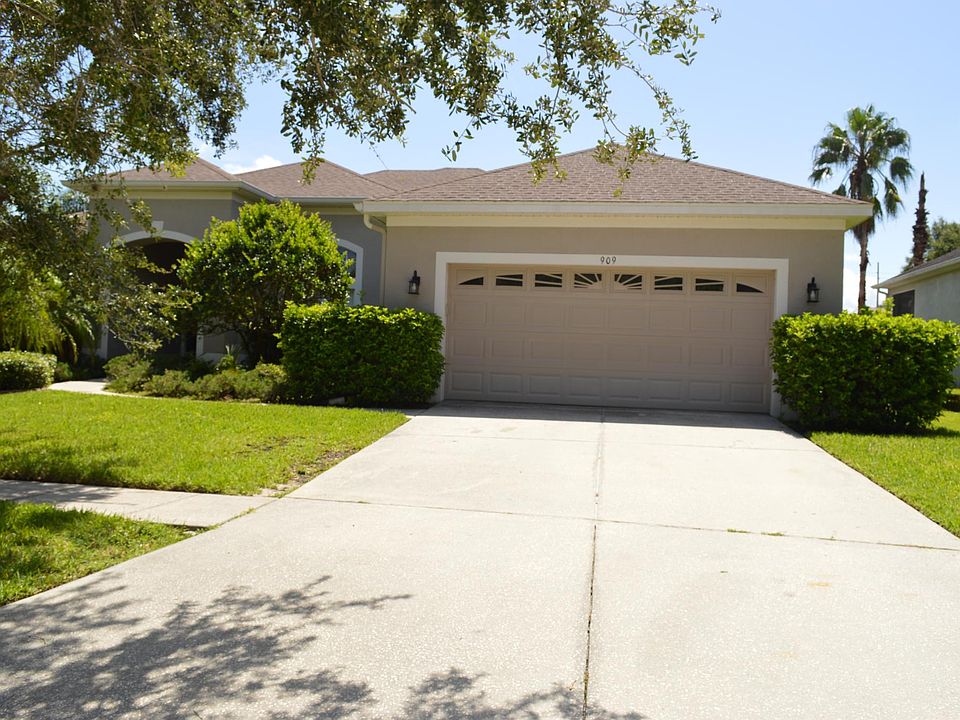 1st image of 909 Arista Blvd