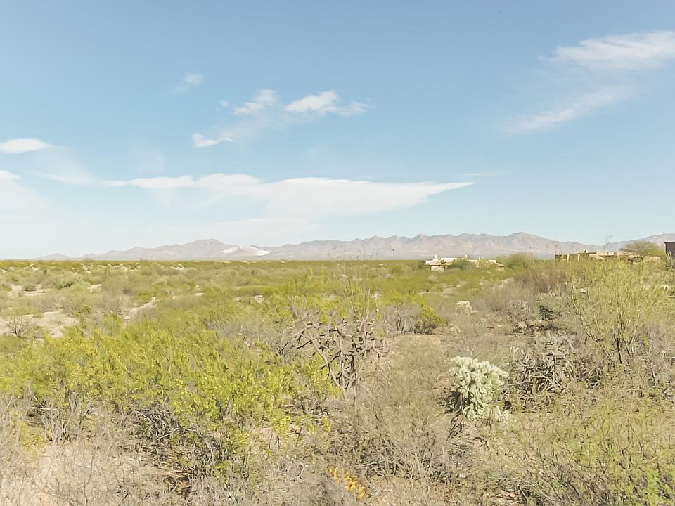 1st image of 1049 E Josephine Saddle Pl Unit 225