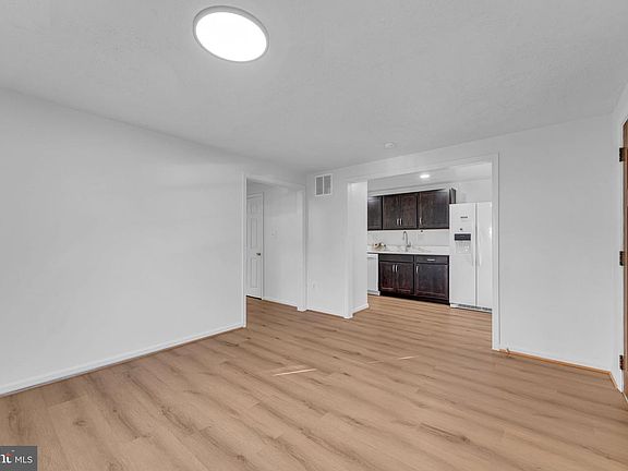 5th image of 13115 Vineyard Way