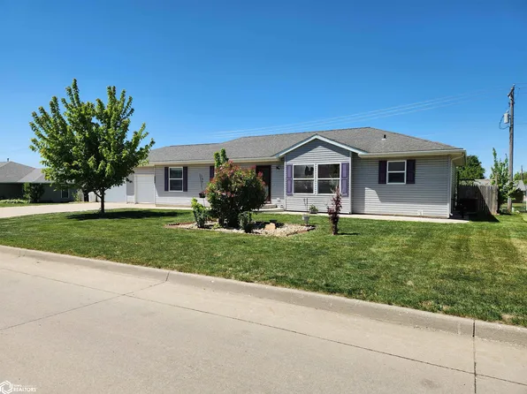 1307 Country Club Dr, Tama, IA 52339