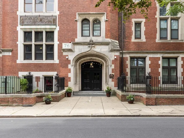 76 Elm St APT 203, Boston, MA 02130