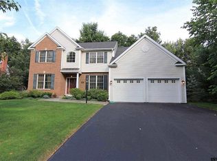3085 New Williamsburg Dr, Schenectady, NY 12303