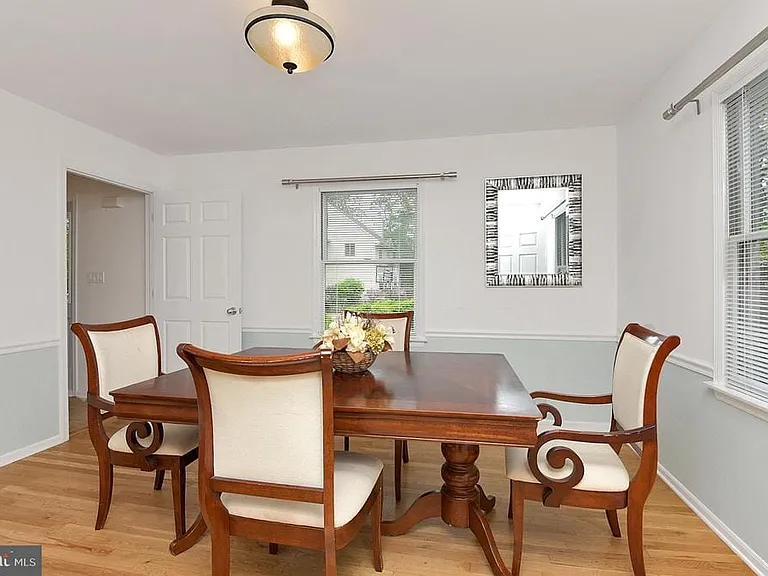106 Washington Rd — Photo 10
