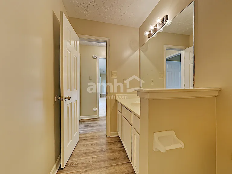 1507 Cider House Ln — Photo 13