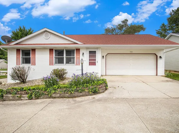 705 Day Spring Ct, Middlebury, IN 46540