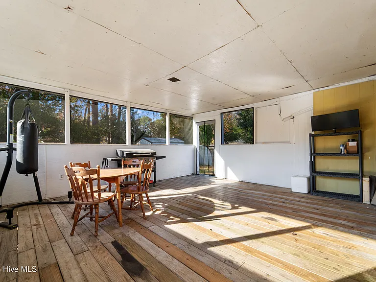 226 Church Rd — Photo 14