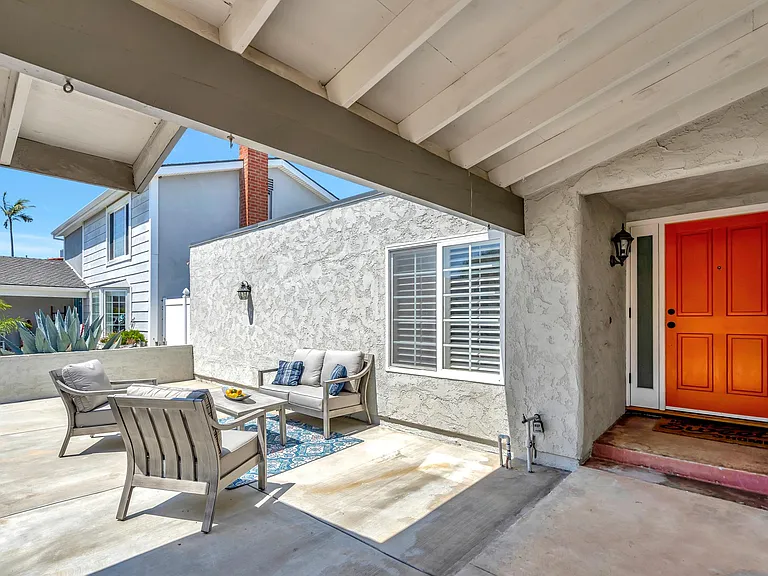 9131 Warfield Dr — Photo 6