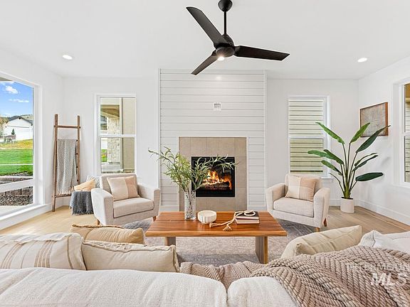 4th image of 13360 N Spring Creek Way