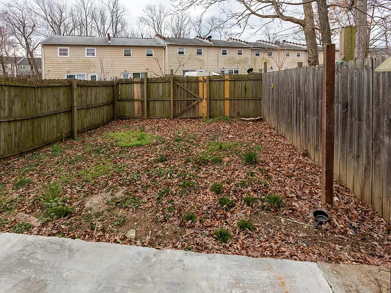 908 Anvil Rd — Photo 3