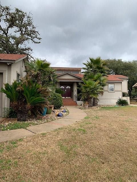 1st image of 1011 Corsaire St