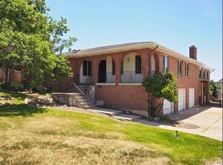 2582 E Pinewood Ln, Layton, UT 84040