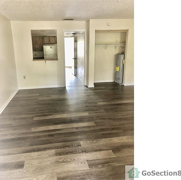 1st image of 525 N Morgan Ave