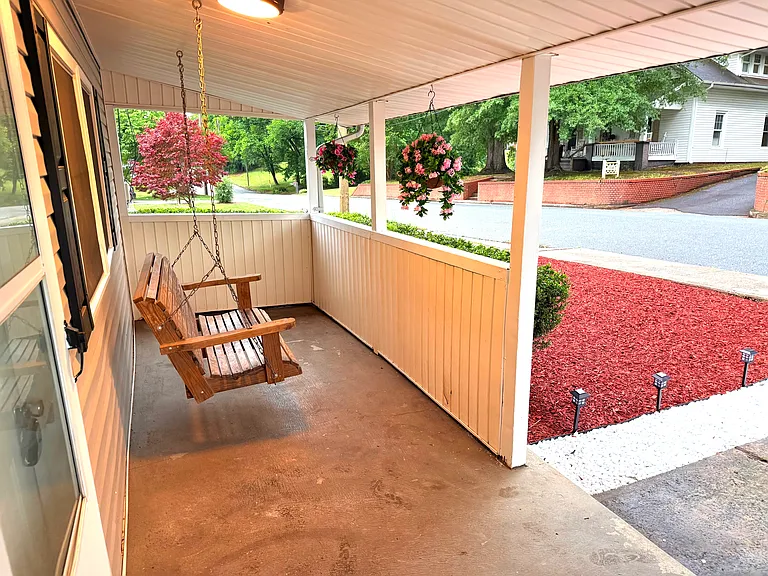 Front porch & swing