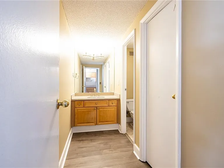 2479 Peachtree Rd NE #1010 — Photo 13