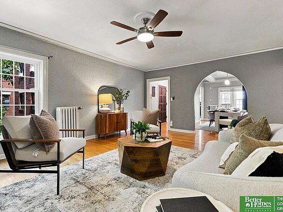5th image of 131 S 39th St APT 17