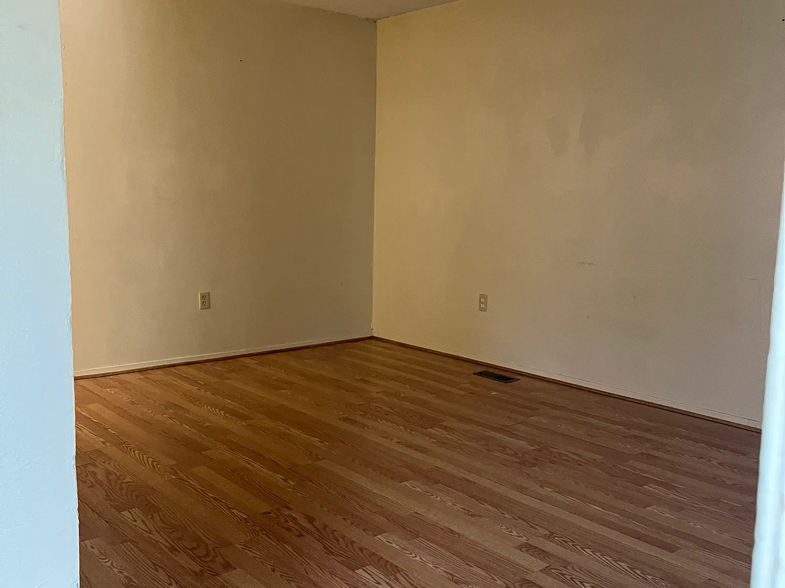 3 bed, 1250 sqft, $1,050 — Photo 4