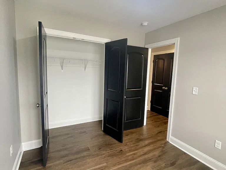 105 Emanuel Ct #1 — Photo 34