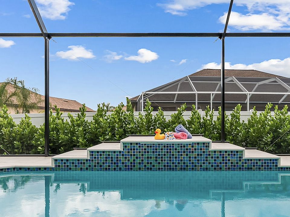 Saltwater heated pool, screened-in lanai.