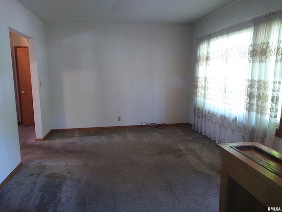2nd image of 3600 32nd Ave