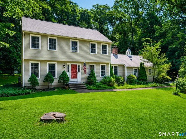 22 Beaver Dam Trail, Old Saybrook, CT 06475