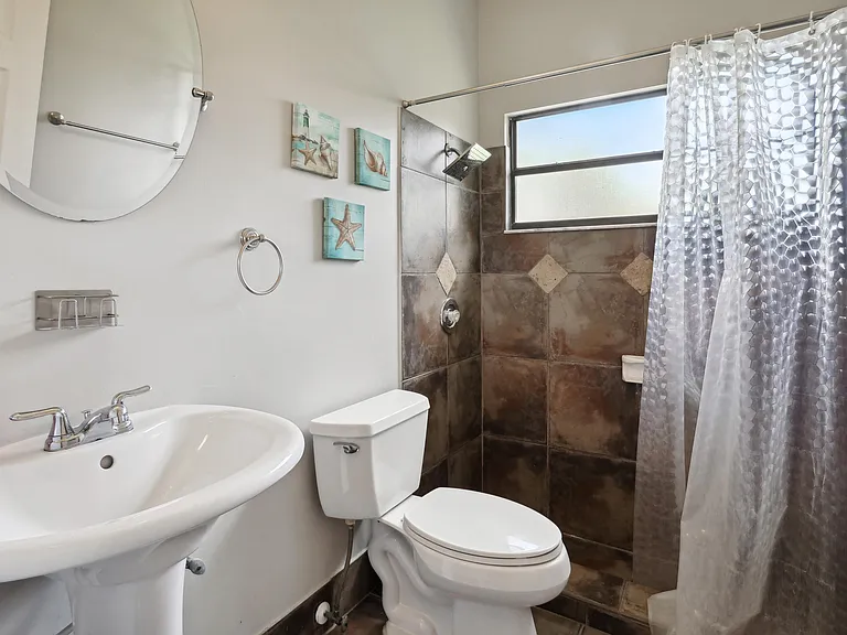 13823 Callington Dr — Photo 22
