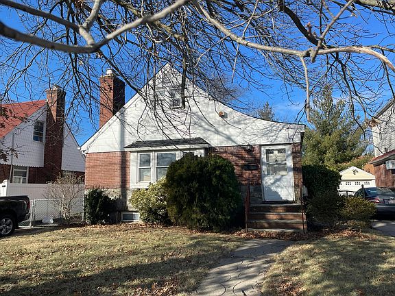 2nd image of 9 Jasper St
