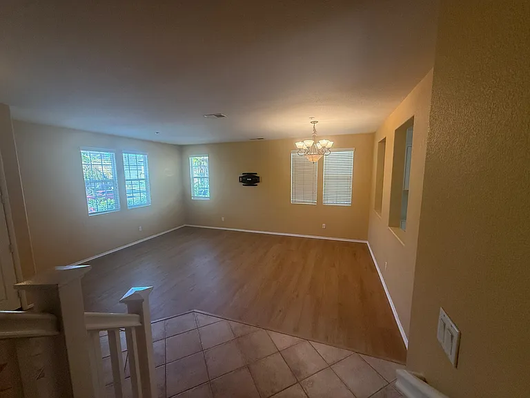 10058 Baylee Ln — Photo 9