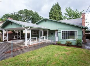 345 W Fairfield St, Gladstone, OR 97027
