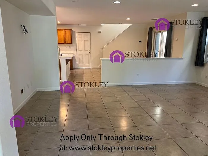 1 Addison Ct — Photo 5
