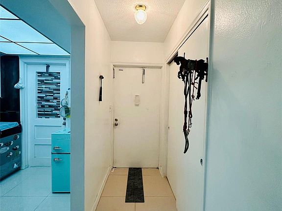 3rd image of 2301 NE 14th Street Causeway #106-E
