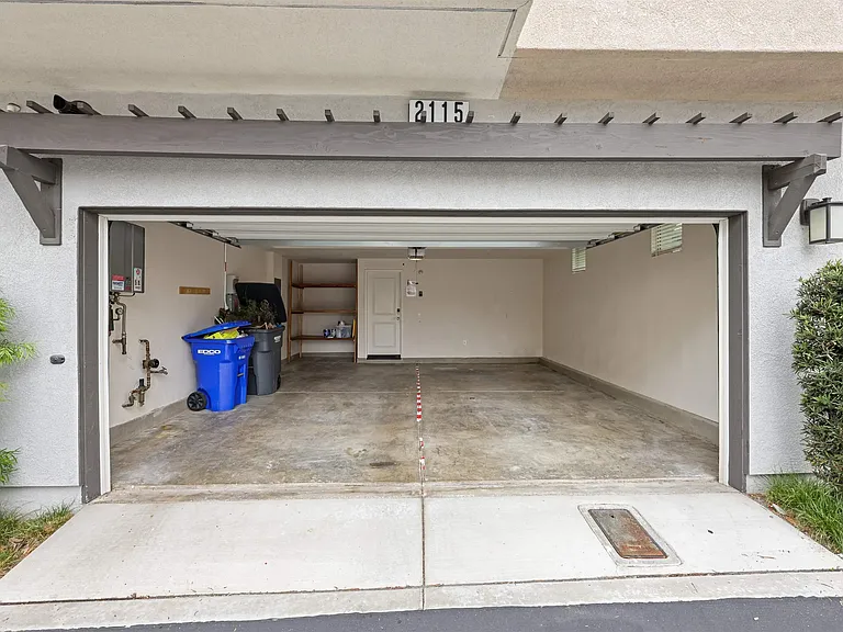 2115 Solara Ln — Photo 23