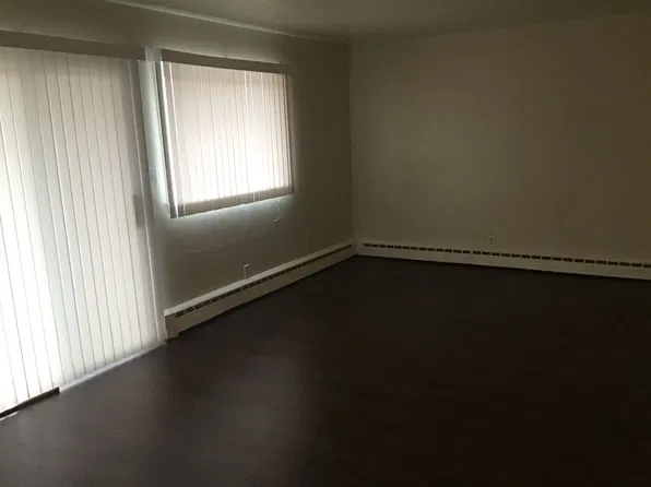8432 W Lisbon Ave, 8432 W Lisbon Ave #4, Milwaukee, WI 53222