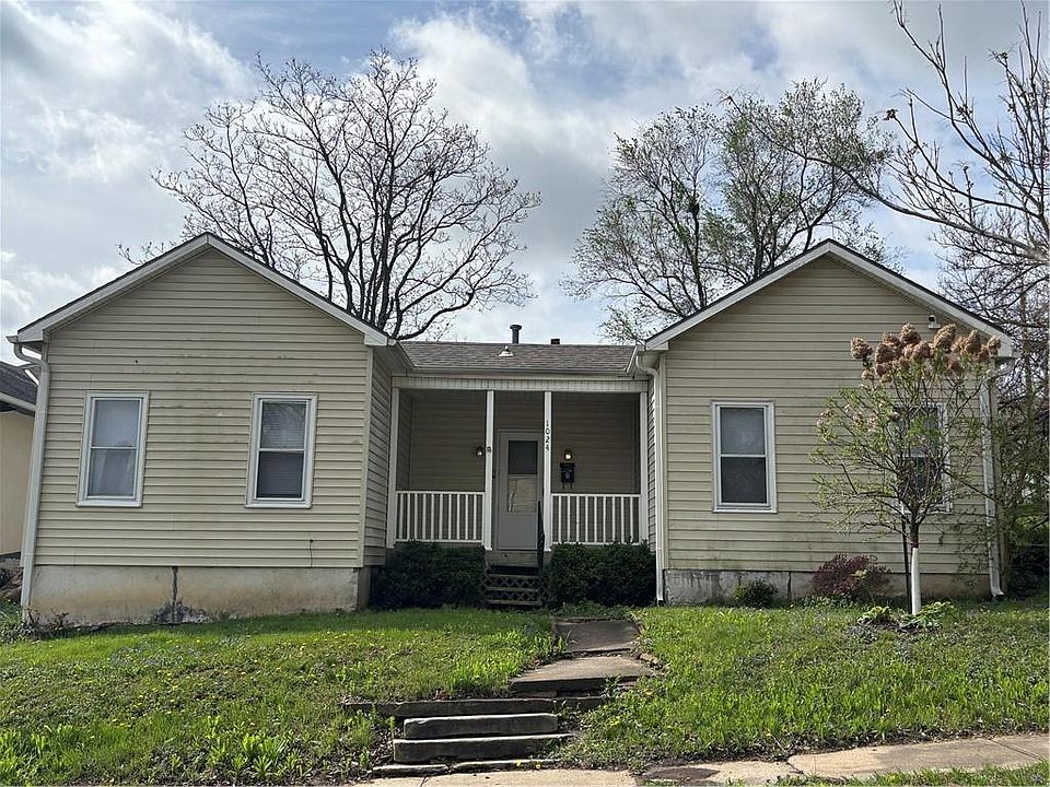 1st image of 1024 Lincoln St