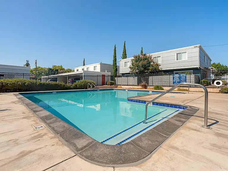 The Pointe at Cupertino — Photo 12
